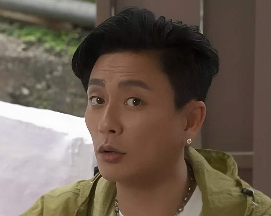 黄宗泽坦言不婚因父母离异 称离世前花光积蓄