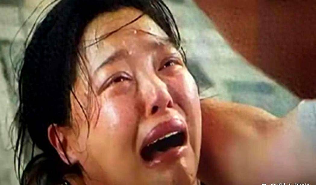 两位女星自曝圈内潜规则，白鹿难逃黑暗面