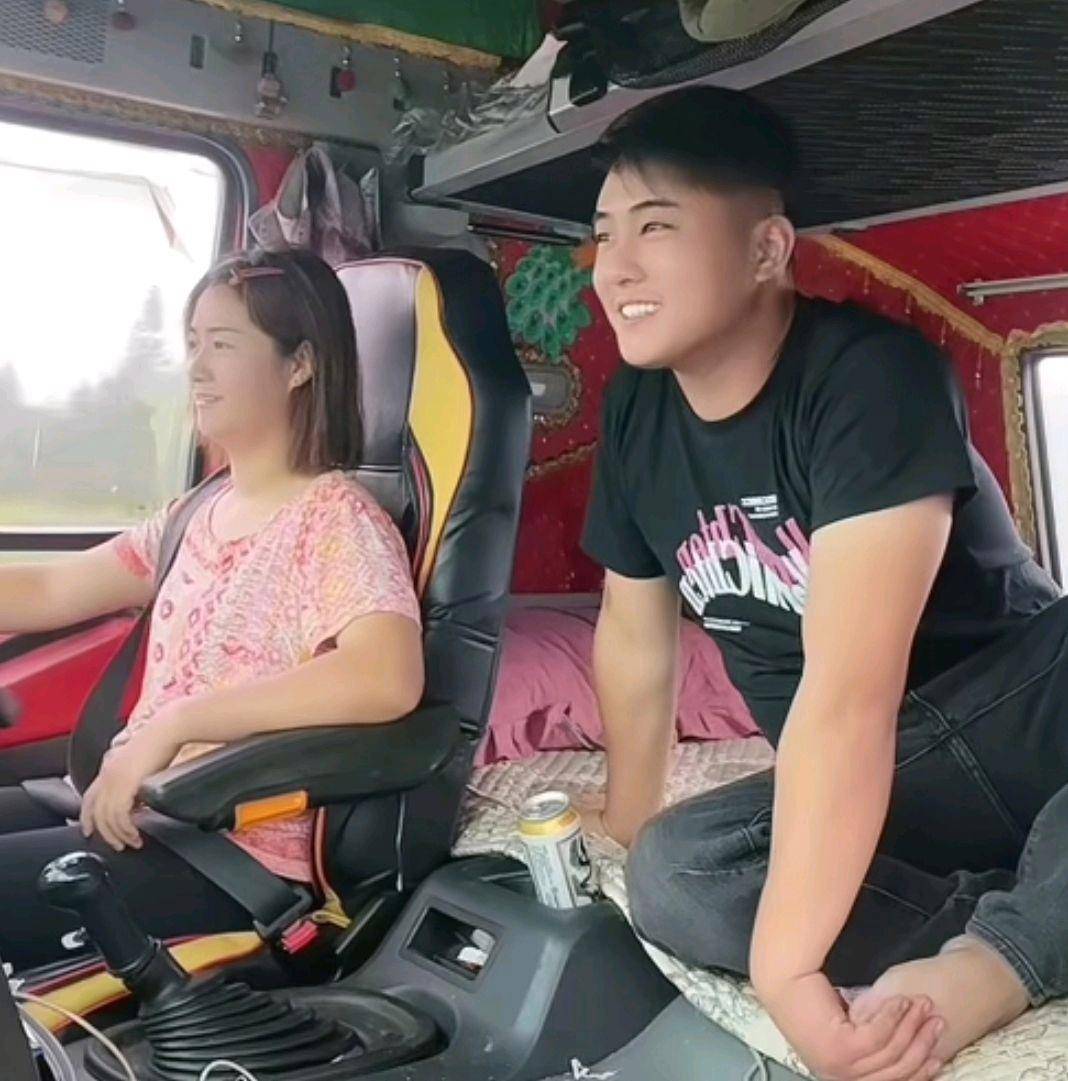 网红啊蛋婚姻破裂 妻子出轨两人致姨妹失踪