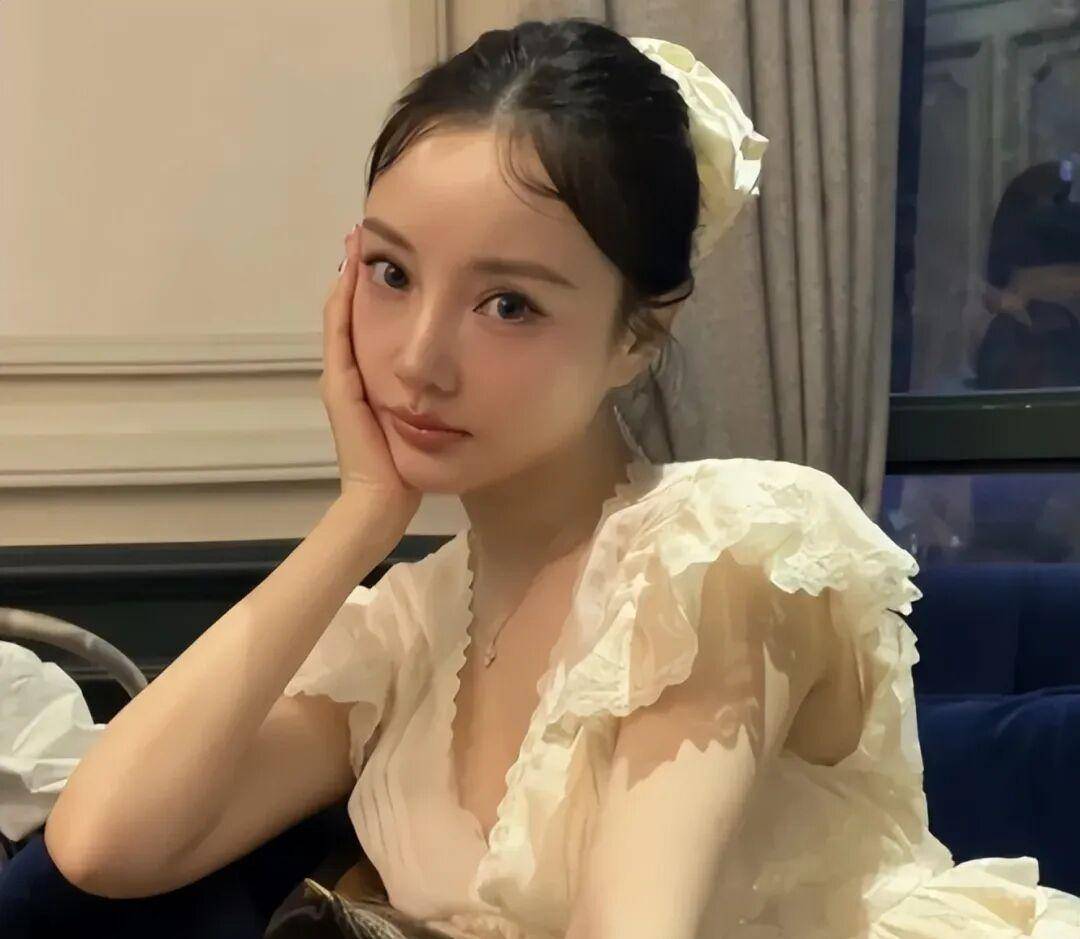 李小璐事件对事业婚姻的影响 女儿甜馨承受外界压力