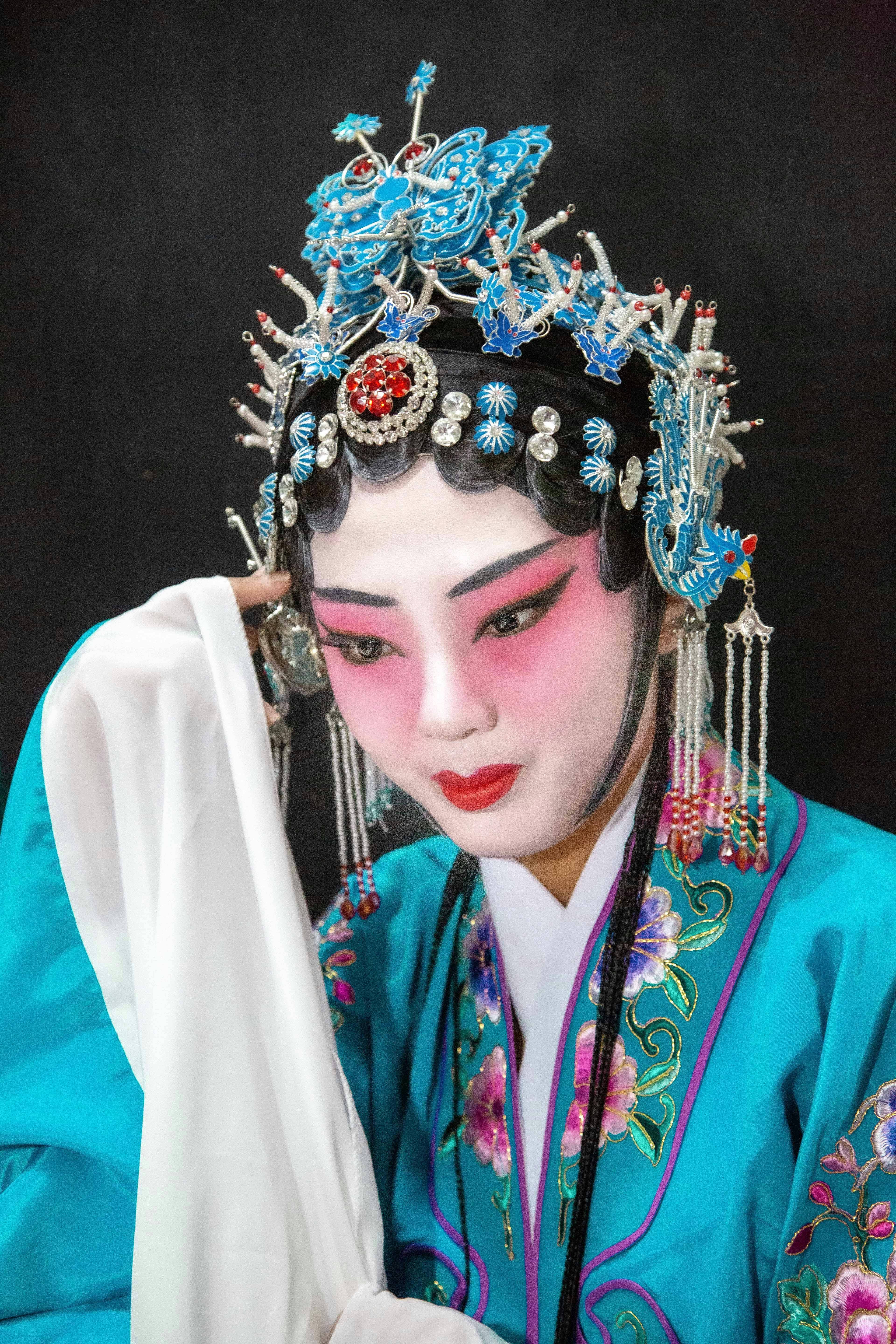张颂文逆袭：家暴传闻到影帝