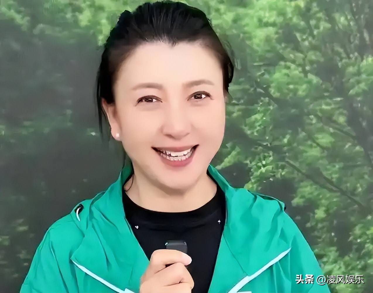 最受关注明星榜:闫学晶第五,唐国强上榜,第一无悬念