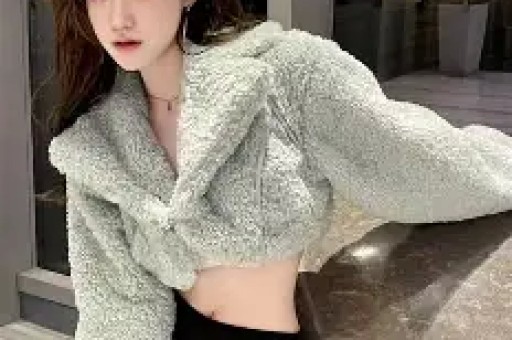 合肥网红店食材遭狗啃 被停业调查