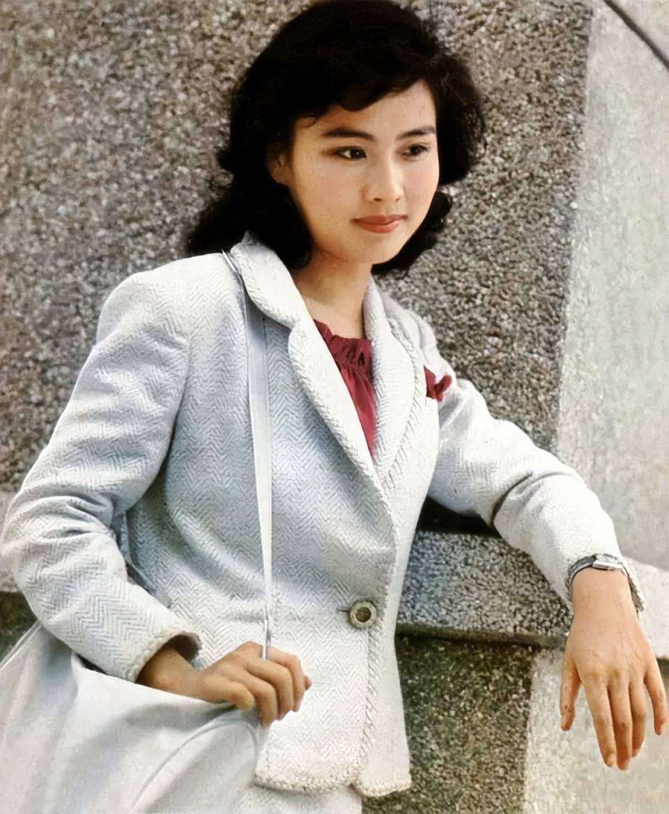 四位女星婚姻波折