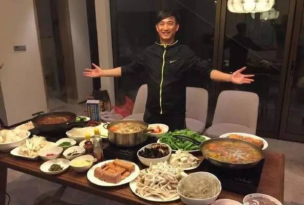 黄磊团队抄袭风波:网友表态,团队需反思