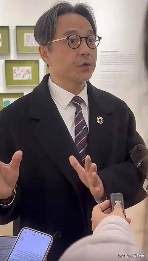 最受关注明星榜:闫学晶第五,唐国强上榜,第一无悬念