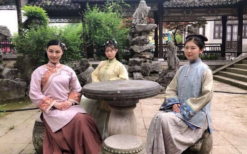 AI冲击横店群演:演员众多,普通群演何去何从?