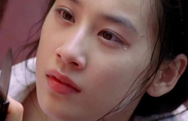 黄圣依青涩照片曝光,颜值与刘亦菲不相上下