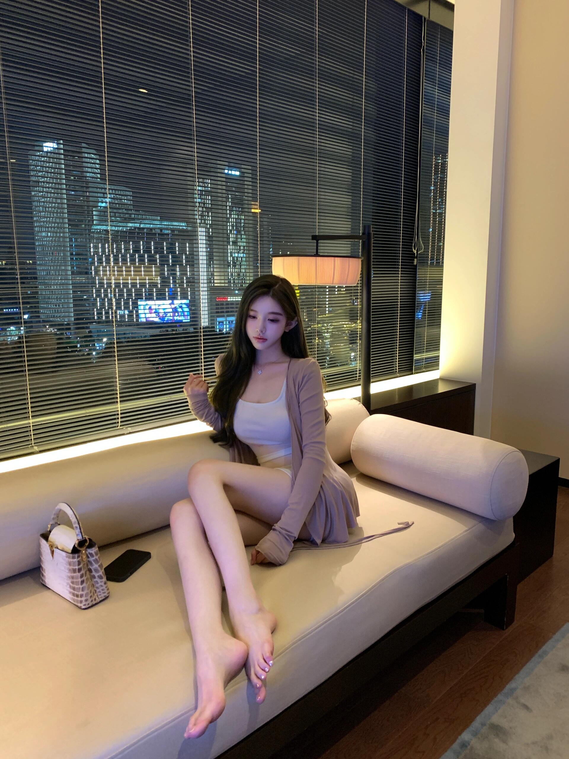 爆料网站深挖：网络暴力与娱乐真相